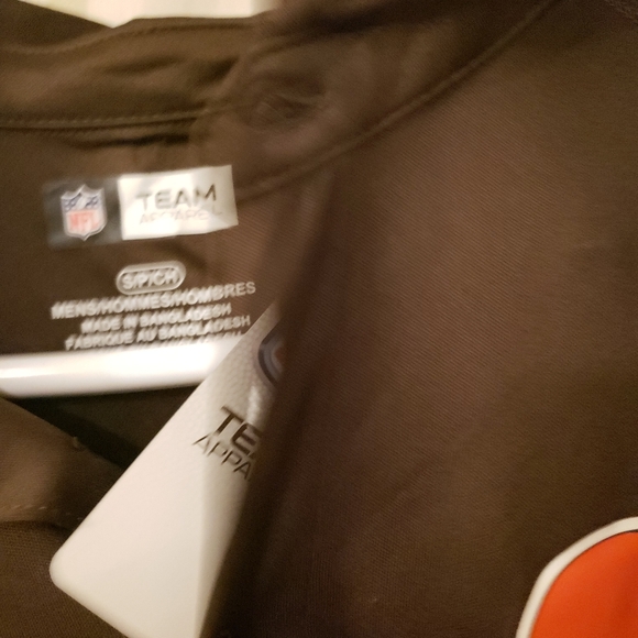NFL Team Apparel- Browns Performance Polo - Picture 6 of 8